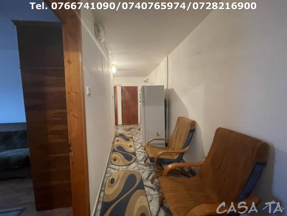 Apartament 3 Camere, Etaj 4(cu acoperis), Strada Alexandru Ioan Cuza