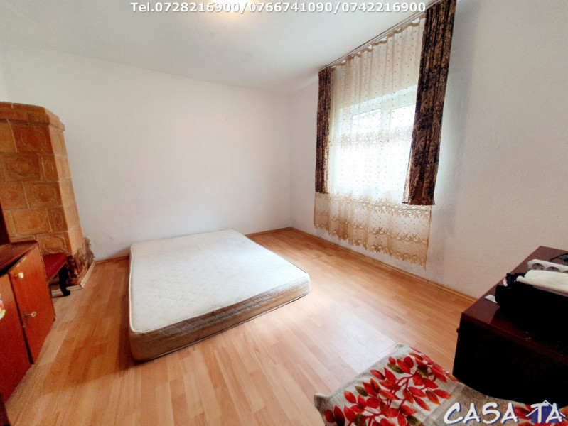 De Vânzare Casa, situata în Târgu-Carbunesti