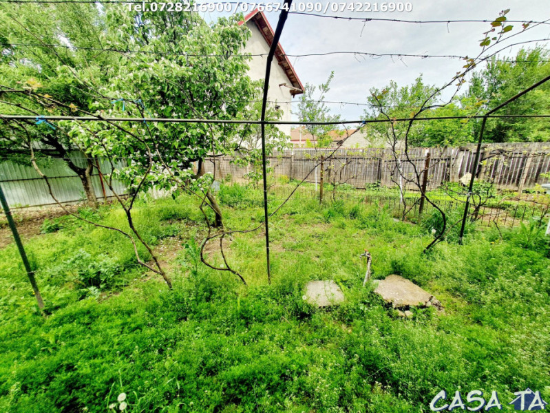 De Vânzare Casa, situata în Târgu-Carbunesti