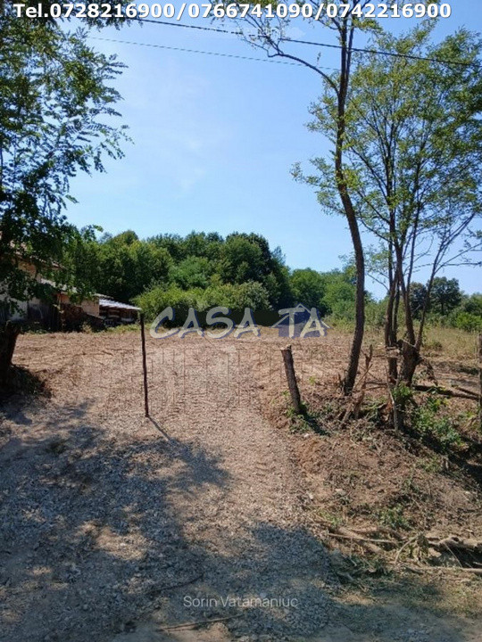 Teren Intravilan (4148 mp), situat in Tismana (Vanata)