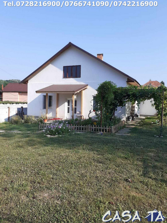 Casa 4 camere, situata în Alimpesti (Gorj)