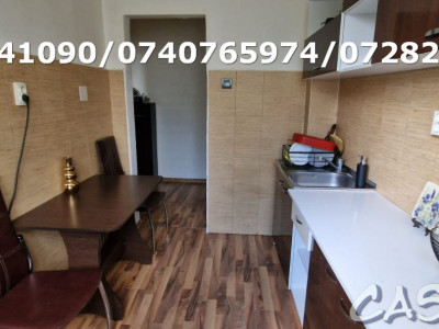 Apartament 4 Camere, Etaj 3, Strada Aleea Sfantu Nicolae