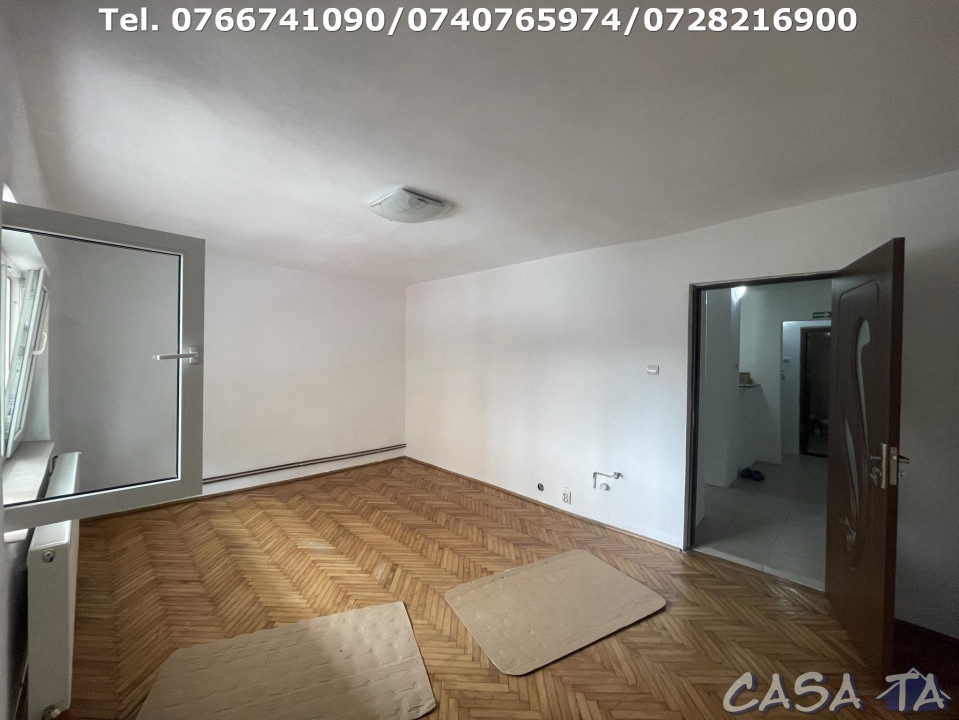 Spatiu Comercial, Parter, Strada Alexandru Ioan Cuza - Piata Mica