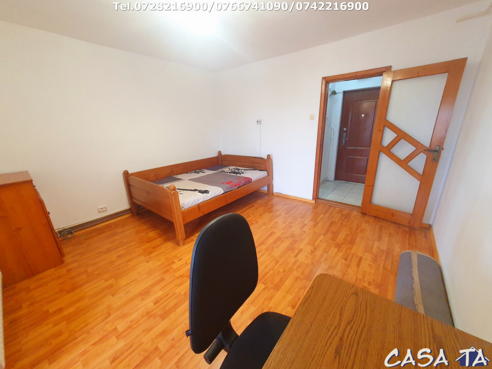 Garsoniera, situata în Târgu Jiu, Str. Zambilelor