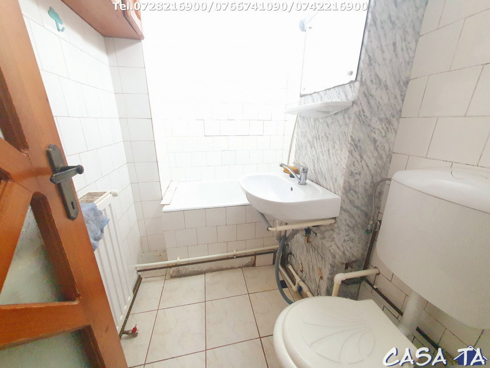 Garsoniera, situata în Târgu Jiu, Str. Zambilelor