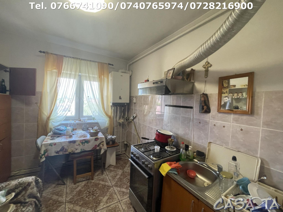 Apartament 2 Camere, Etaj 4(cu acoperis), Str. Slt. Grigore Catalin Haidau