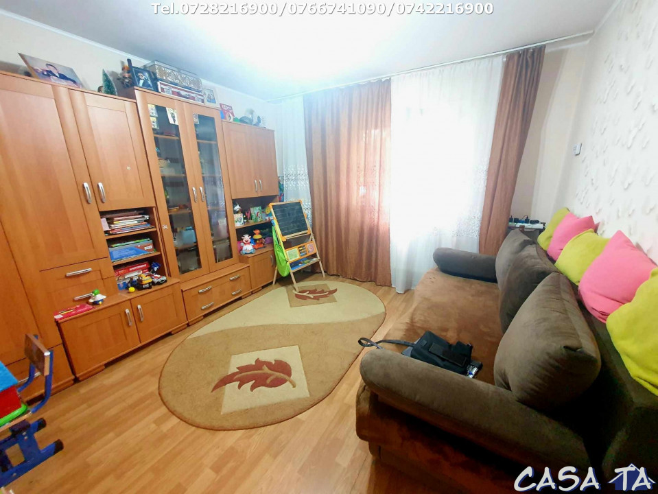 Apartament 3 camere, situat în Târgu Jiu, Str.Minerilor
