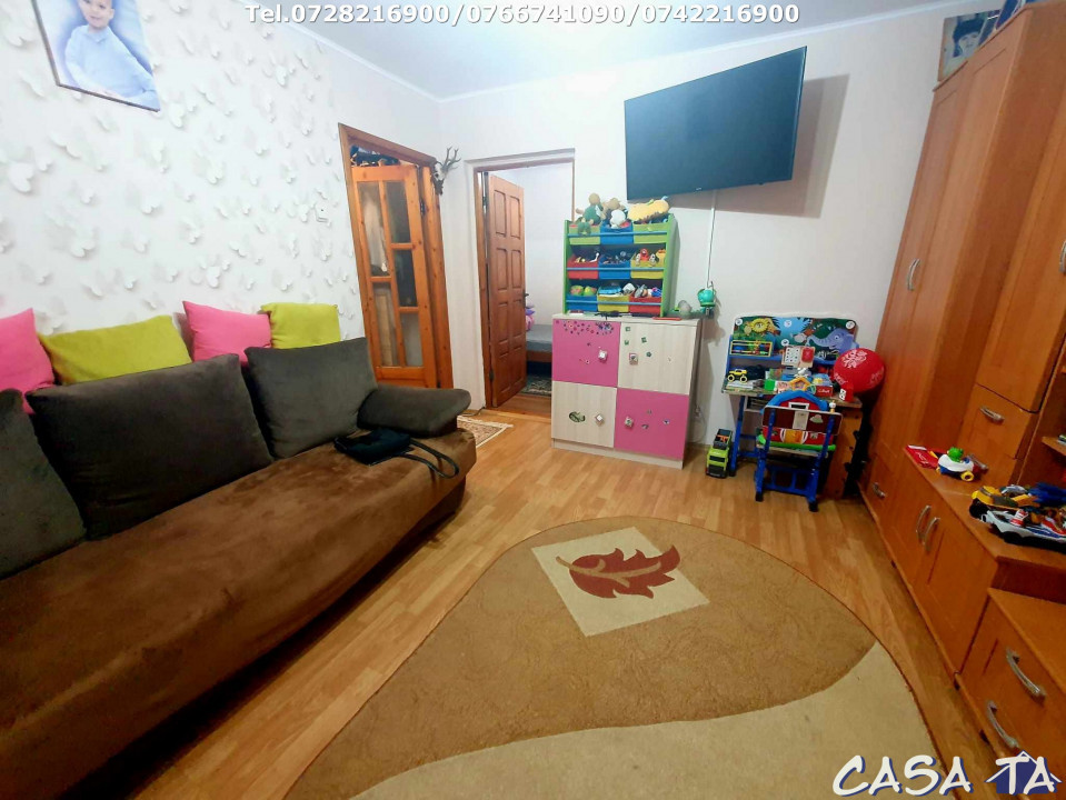 Apartament 3 camere, situat în Târgu Jiu, Str.Minerilor