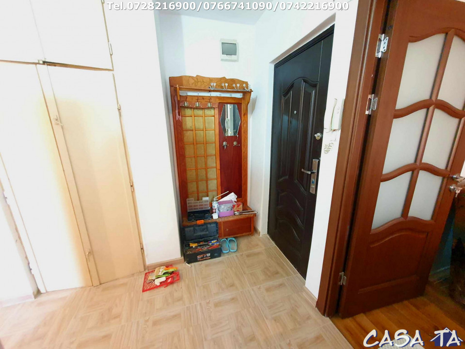 Închiriere apartement 2 camere Zona Mall , Str.Dacia