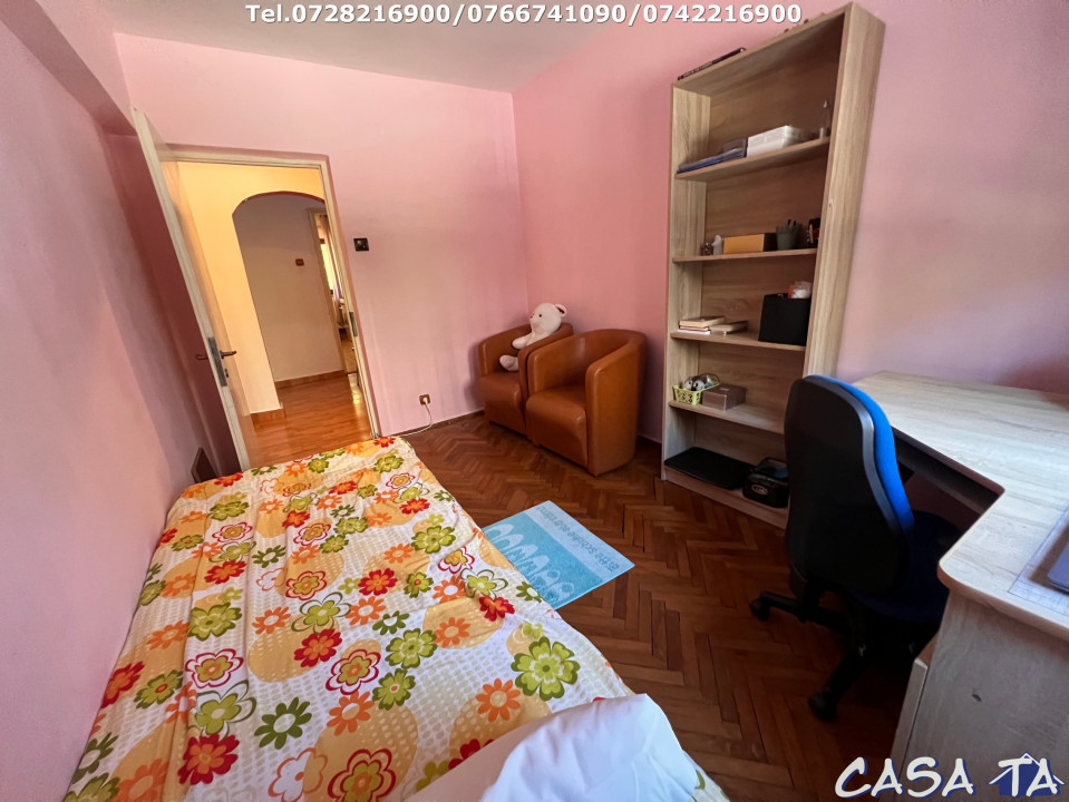 Apartament 3 camere, situat în Târgu Jiu, Str. Zambilelor