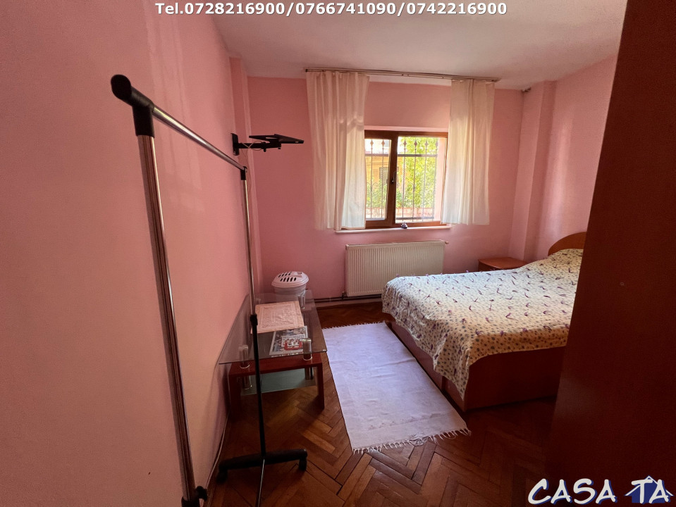 Apartament 3 camere, situat în Târgu Jiu, Str. Zambilelor