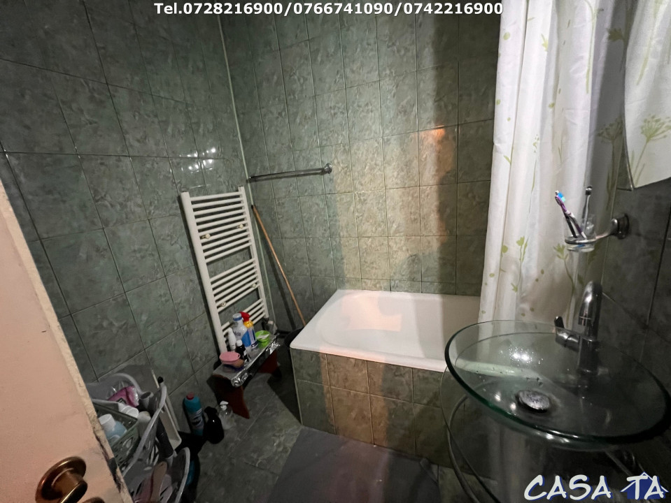 Apartament 3 camere, situat în Târgu Jiu, Str. Zambilelor