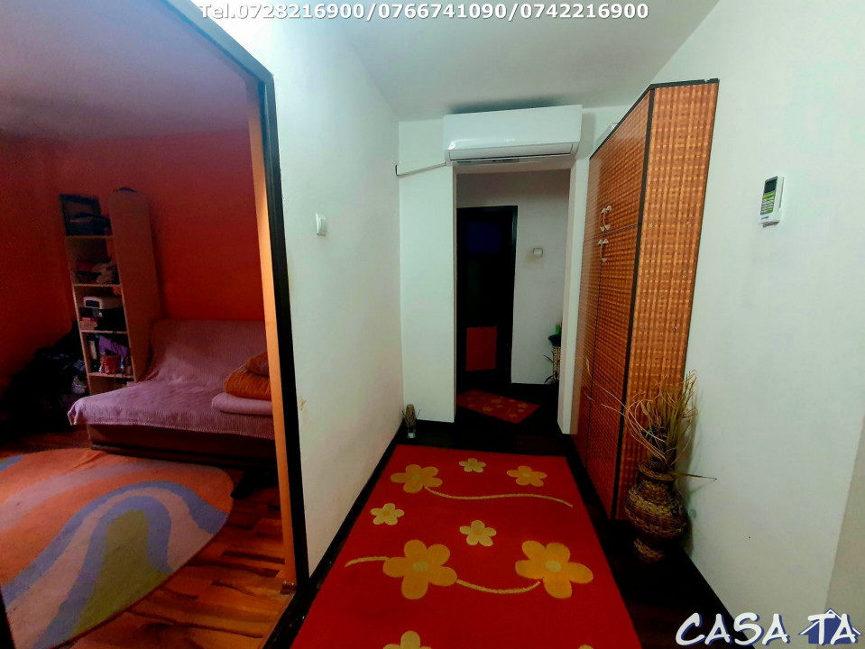 Apartament 4 camere, situat în Târgu Jiu, Str.Victoriei