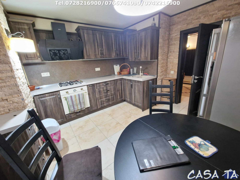 Închiriere apartament 4 camere, Bld Constantin Brancus