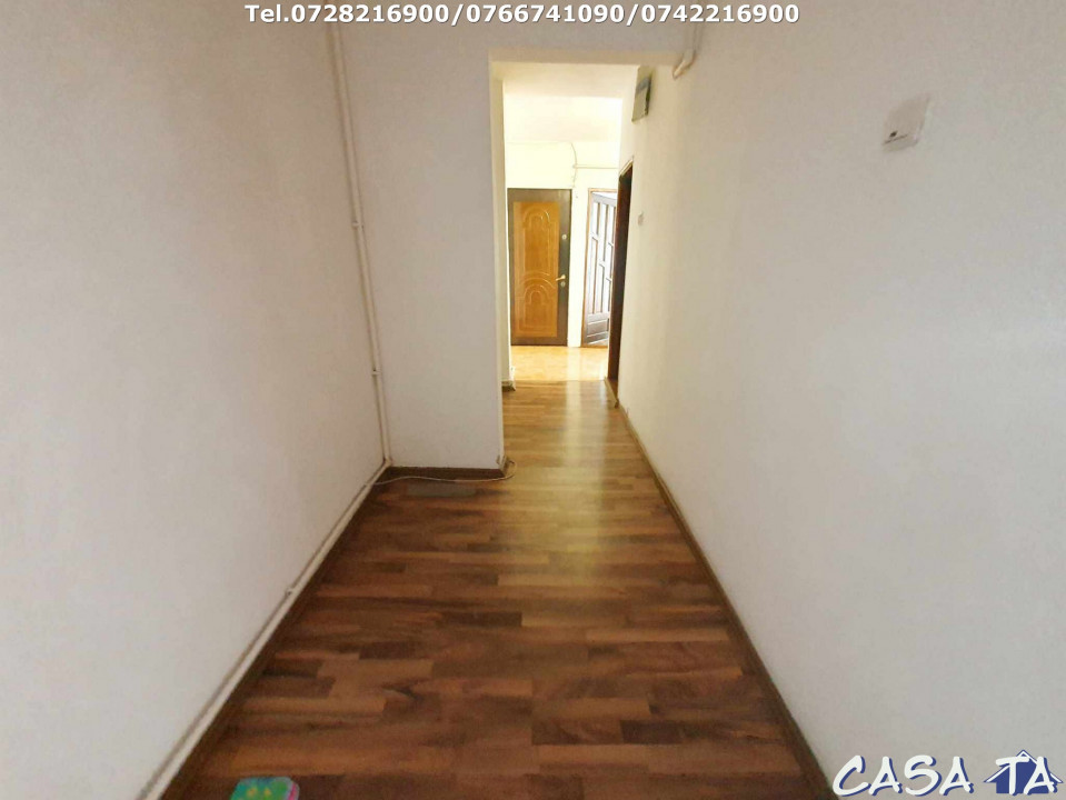 Apartament 3 camere, situat în Târgu Jiu, Lt. Col. D-tru Petrescu