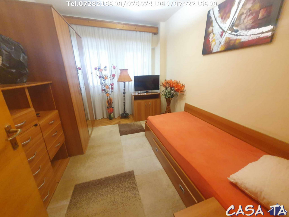 Închiriere apartament 3 camere, str Victoriei (Ultracentral)
