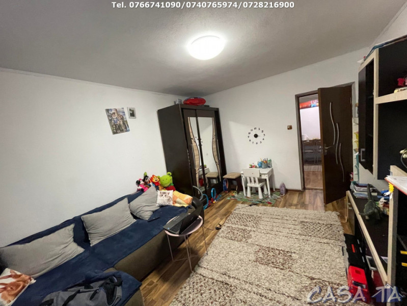 Apartament 2 Camere, Etaj 4/10, Strada Aleea Plopilor