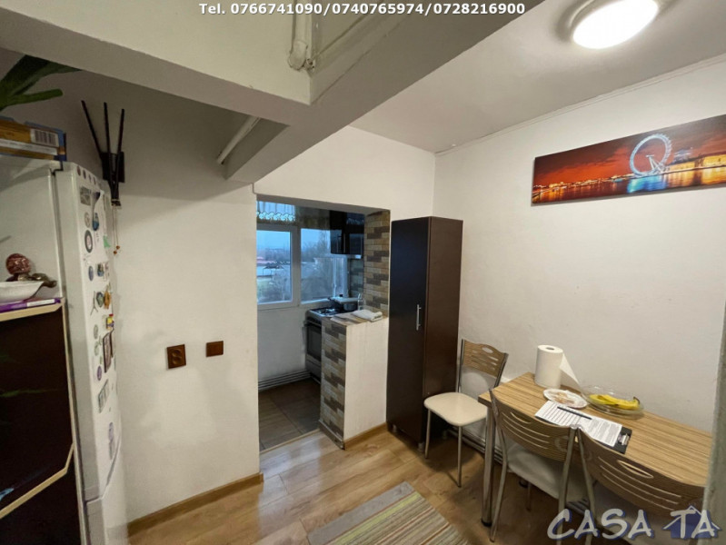 Apartament 2 Camere, Etaj 4/10, Strada Aleea Plopilor