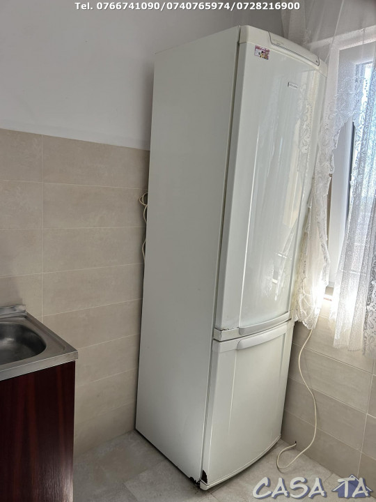 Apartament 2 Camere, Etaj 5 (lift nou), Aleea Plopilor