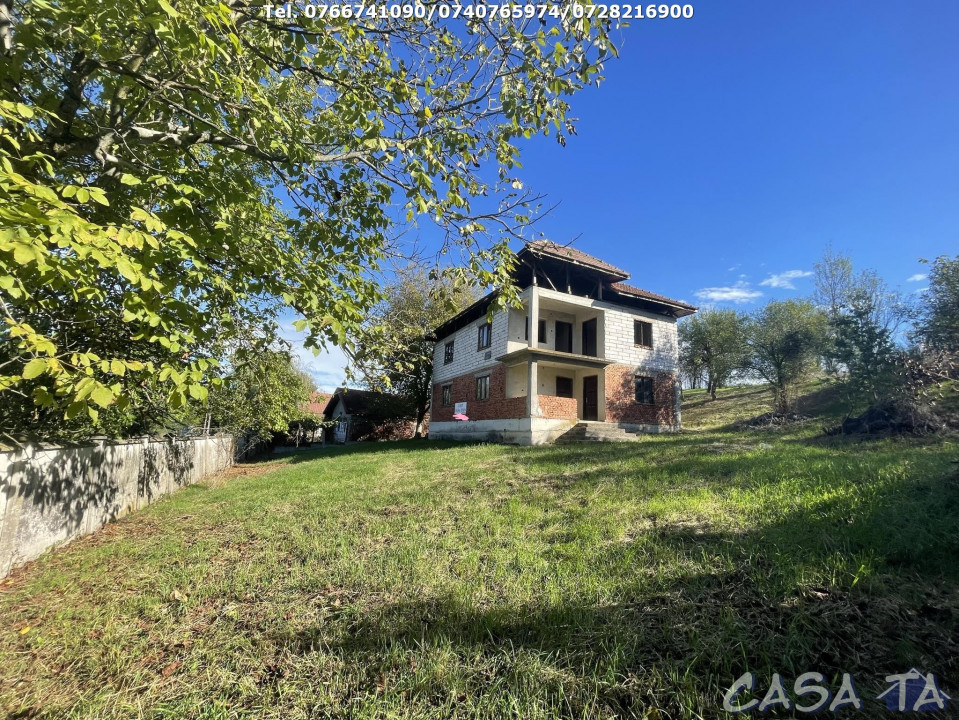 Casa 5 Camere (La Rosu) P+1, Dragutesti - Urechesti