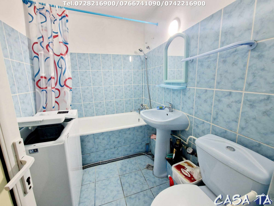 Apartament 3 camere, situat în Târgu Jiu, Str. 22 Decembrie 1989