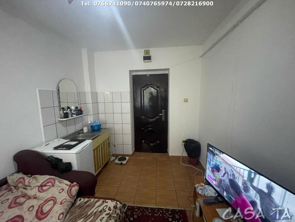Garsoniera, Etaj 1, Strada Aleea Nicolae Titulescu-Zona Piata Mica