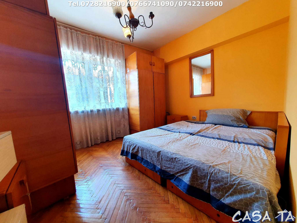 Închiriere apartament 3 camere , Strada Victoriei (Central)