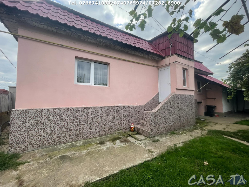 Casa 4 Camere si teren aferent (250 mp), Strada Petresti, Targu Jiu