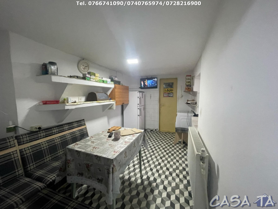Casa 4 Camere si teren aferent (250 mp), Strada Petresti, Targu Jiu