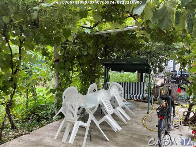 Casa 3 Camere, Strada Zambilelor