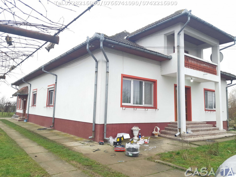 Vila de lux situata în Balesti 