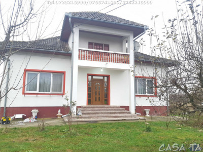 Vila de lux situata în Balesti 