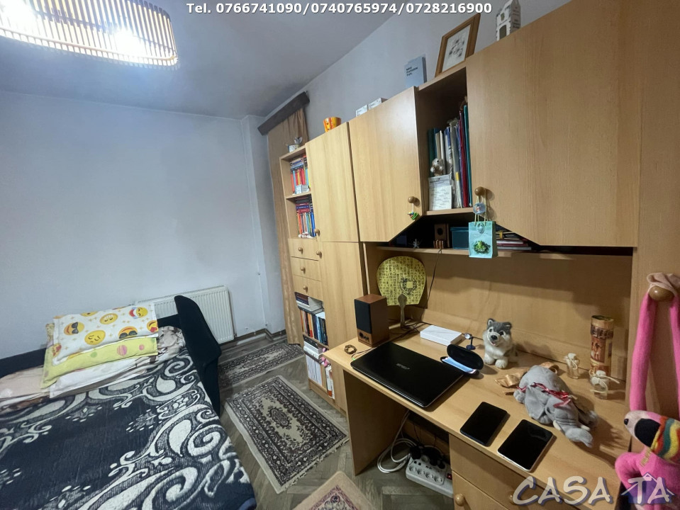Apartament 3 Camere, Etaj 2, Strada Zambilelor