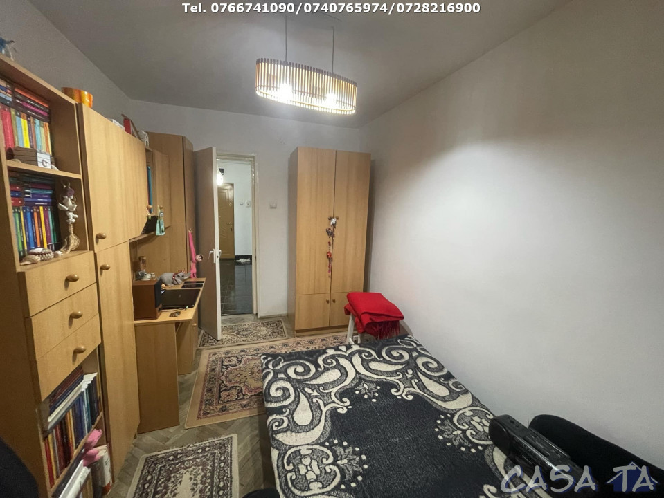 Apartament 3 Camere, Etaj 2, Strada Zambilelor