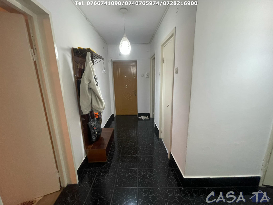 Apartament 3 Camere, Etaj 2, Strada Zambilelor