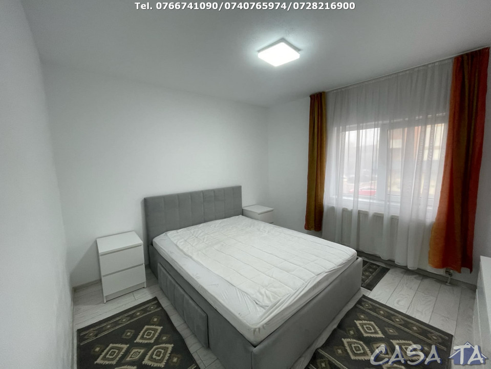 Apartament 3 Camere, Etaj 1, Strada G-ral Christian Tell - Zona Centrala
