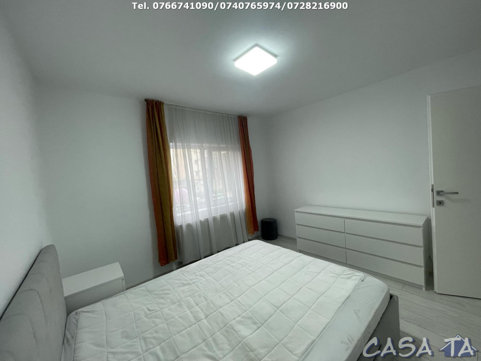 Apartament 3 Camere, Etaj 1, Strada G-ral Christian Tell - Zona Centrala