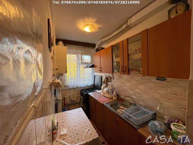 Apartament 4 Camere, Etaj 3, Aleea Teilor