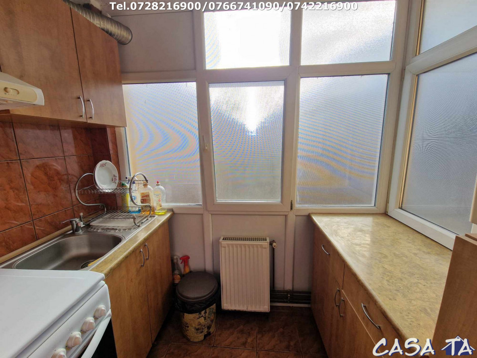 Închiriere apartement 2 camere Zona 8 Mai, Str.Ioan Slavici