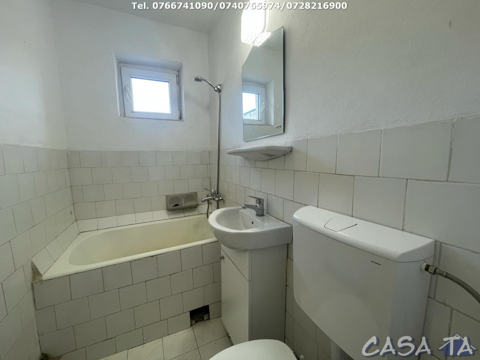 Apartament 2 Camere, Etaj 3/3, Strada Merisorilor - Bumbesti Jiu