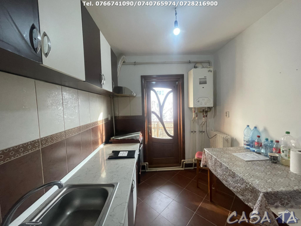Apartament 2 Camere, Etaj 3, Strada Dacia - Zona Mall