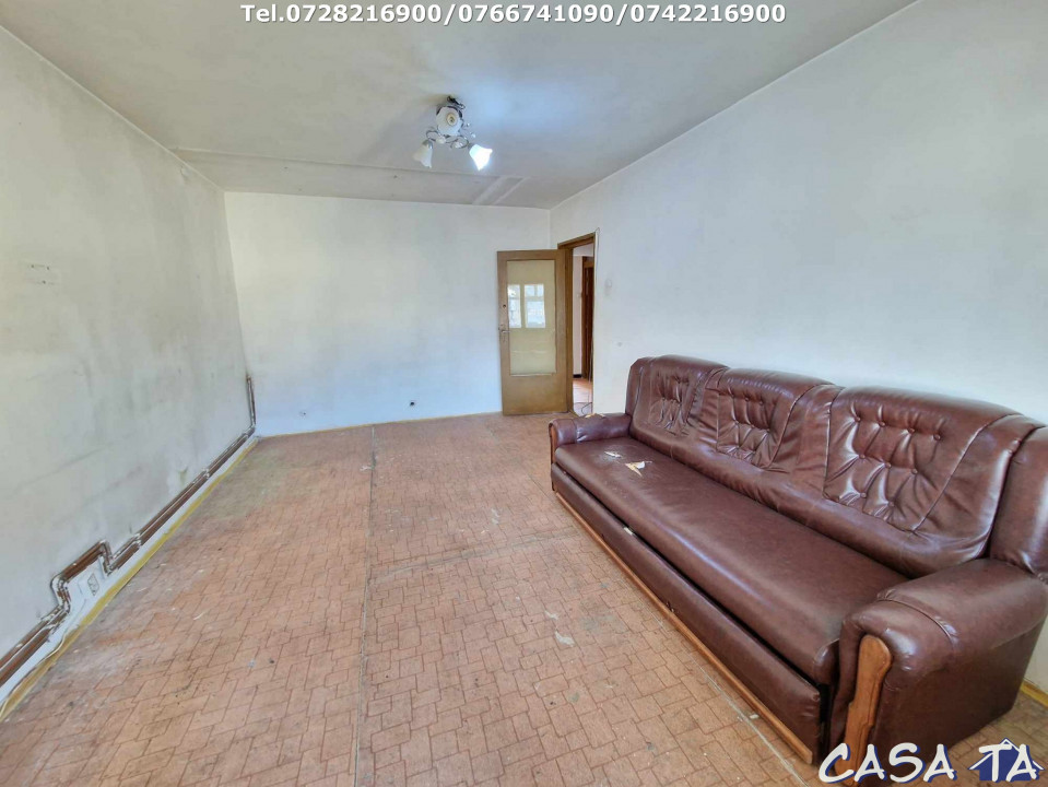 Apartament 3 camere, situat în Târgu Jiu, Str.Corneliu Coposu (Central)