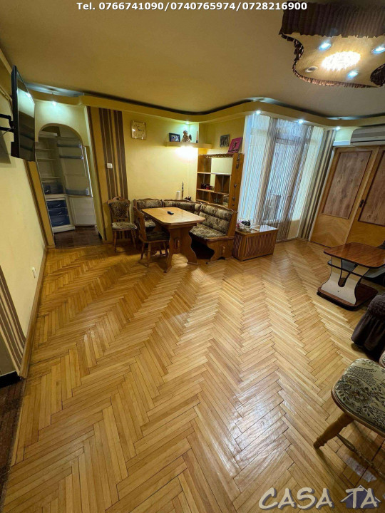 Apartament 5 Camere, Etaj 5/8, Bulevardul Republicii - Zona Garii.