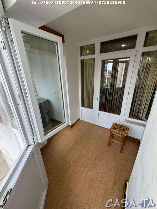 Apartament 5 Camere, Etaj 5/8, Bulevardul Republicii - Zona Garii.