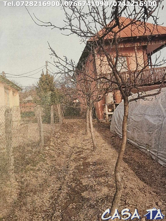 Casa+Teren aferent si Anexe, Pades