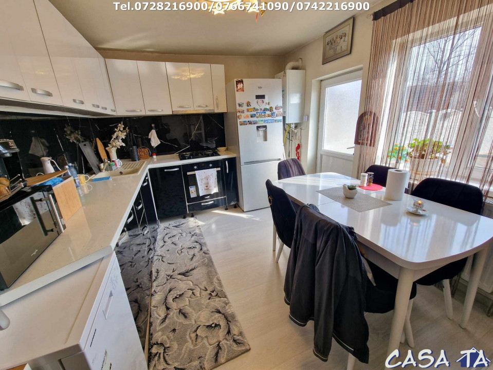 Casa P+1, situata în Curtisoara