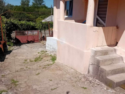 Casa situata în Godinesti - Gorj