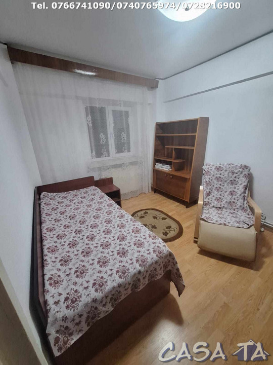 Apartament 3 Camere, Etaj 2/4(Ultracentral), Strada Popa Sapca 