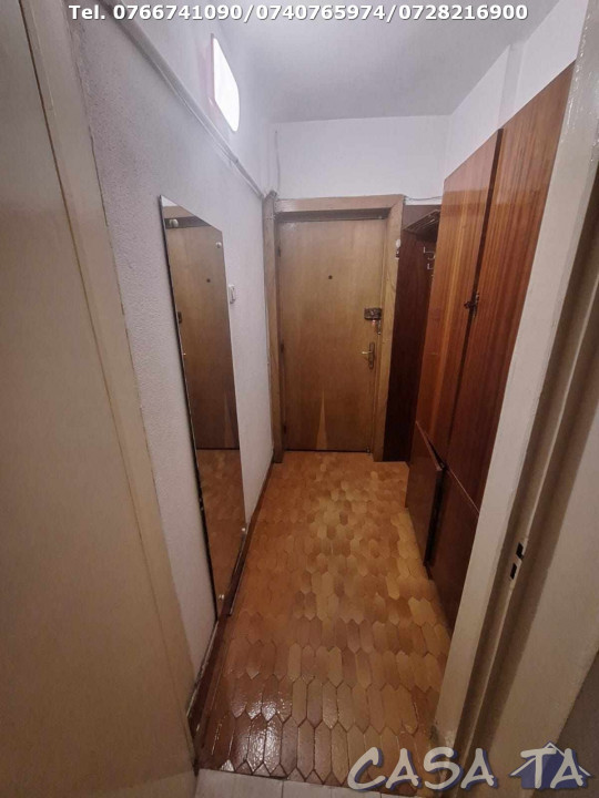 Apartament 3 Camere, Etaj 2/4(Ultracentral), Strada Popa Sapca 