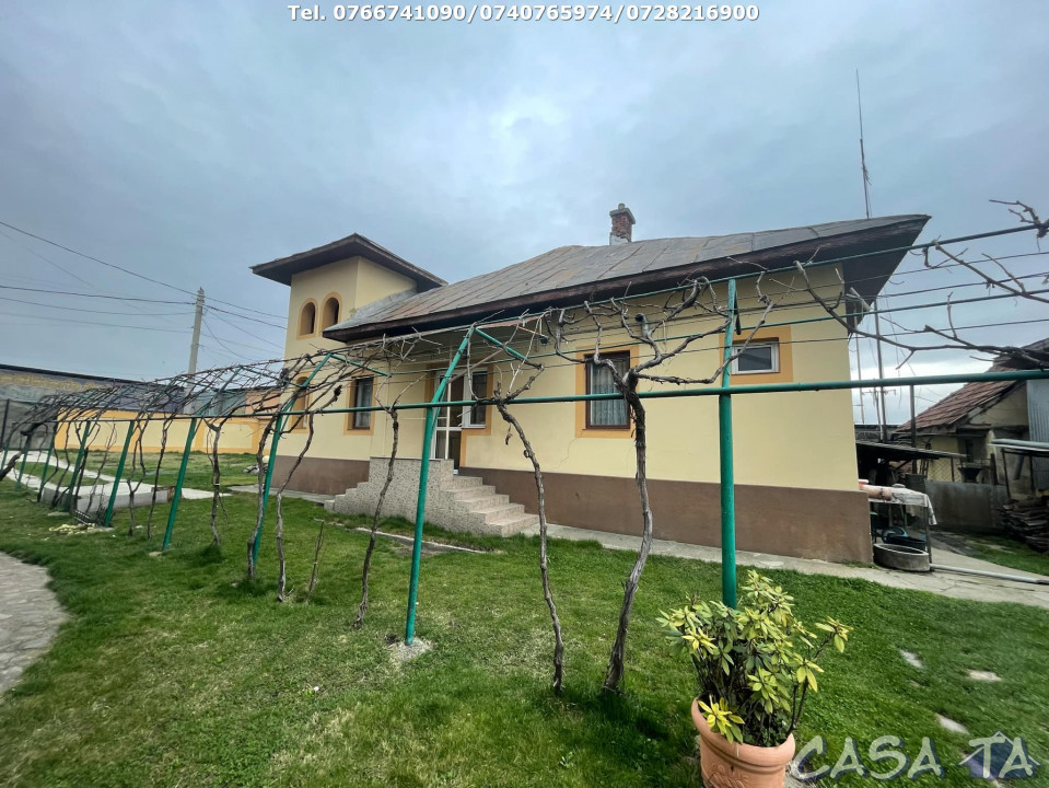 Casa 3 Camere, Strada Luncilor, Tg-Jiu, Gorj
